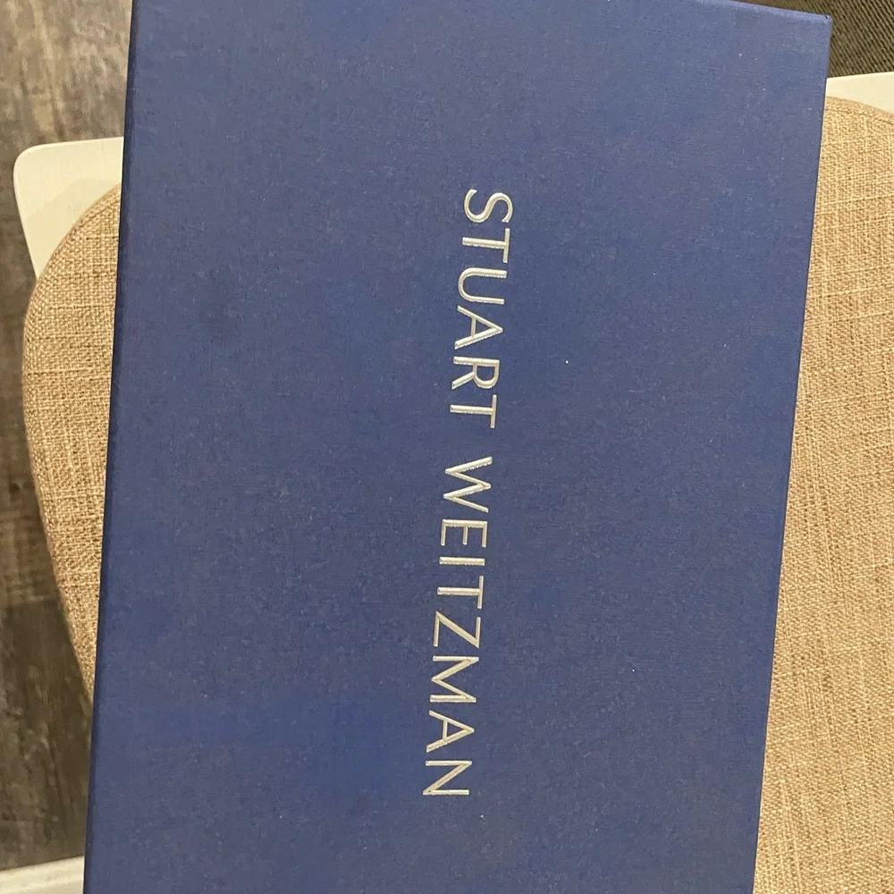 Stuart Weitzman: Jezebel Leather Wedge Sandals - Picture 7 of 7